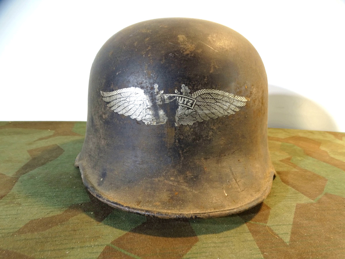 Luftschutzhelm Glocke, österreichische Helmform m. Originalwappen, ohne HK