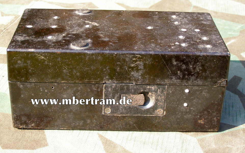 Bakelit Zubehöhrkasten f. Einheitslaterne Wehrmacht " eje"