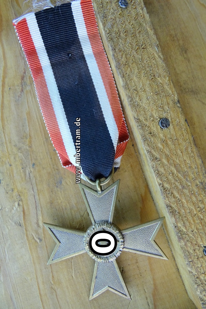 Kriegsverdienstkreuz 1939 2. Klasse ohne Schwerter, Buntmetall, am Band