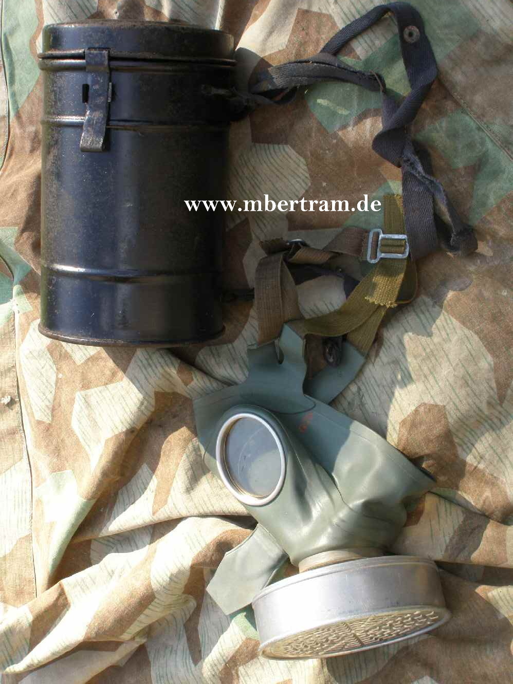 LS Gasmaske, Filter, glatte blaue Dose f. Luftschutzwarte
