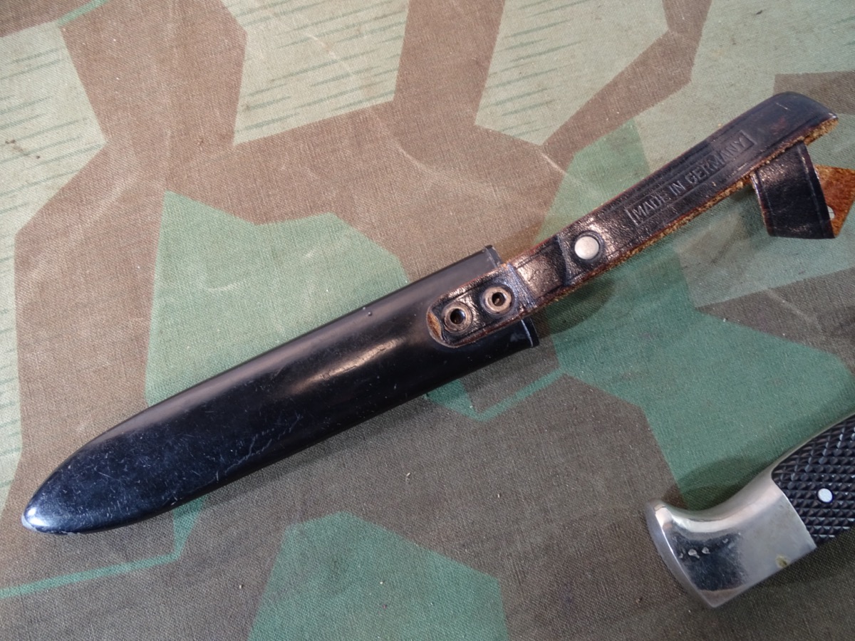 Replik: HJ Fahrtenmesser/ HJ Dolch mit Devise und Herstellermarke RZM M 7/49 1939 und HJ Emblem