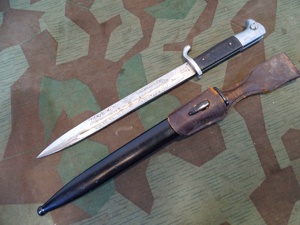 Wehrmacht Extra Seitengewehr WKC, Klingenätzung " In Erinnerung an meine Dienstzeit", brauner Koppelschuh