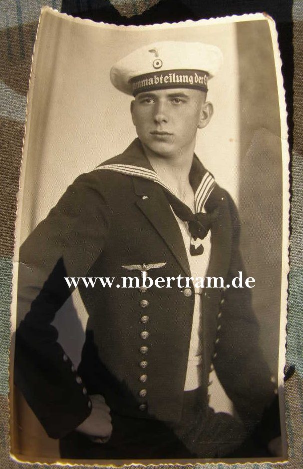 Matrose in Ausgehanzug, ! Metallbrustadler- Unüblich !!