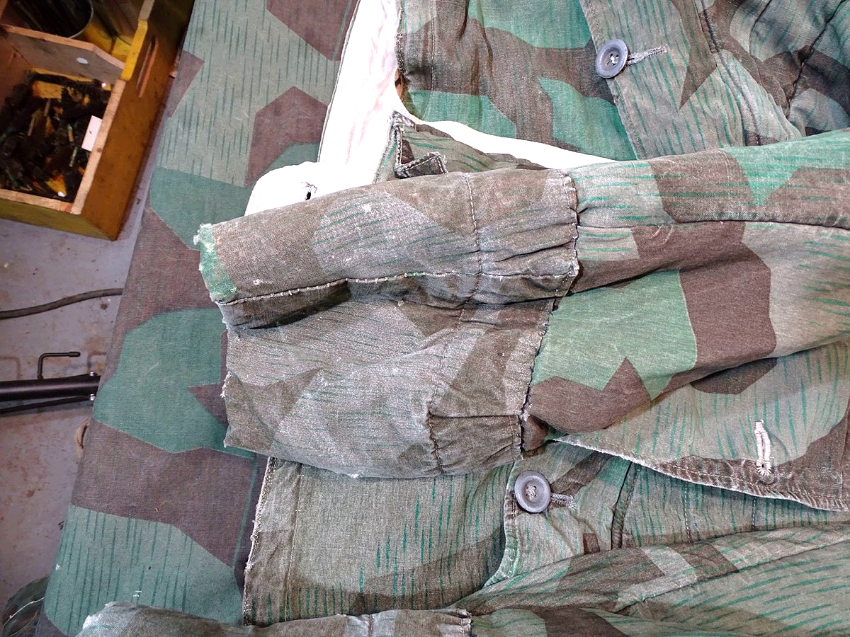 Wehrmacht wendbare Wintertarnjacke, Splittertarn auf weiß, getragenes, ungereinigtes Stück