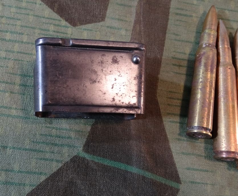 8 Stück US 2. Weltkriegs Standartmunition Kaliber 30-06 Hst.: DEN 43 mit Ladeclip