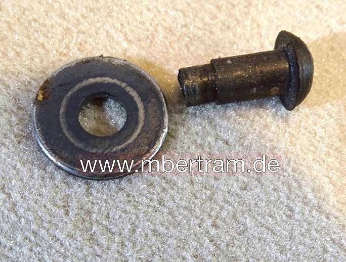 1 Niete mit Unterlegscheibe für Laufwechselklappe MG 42/53