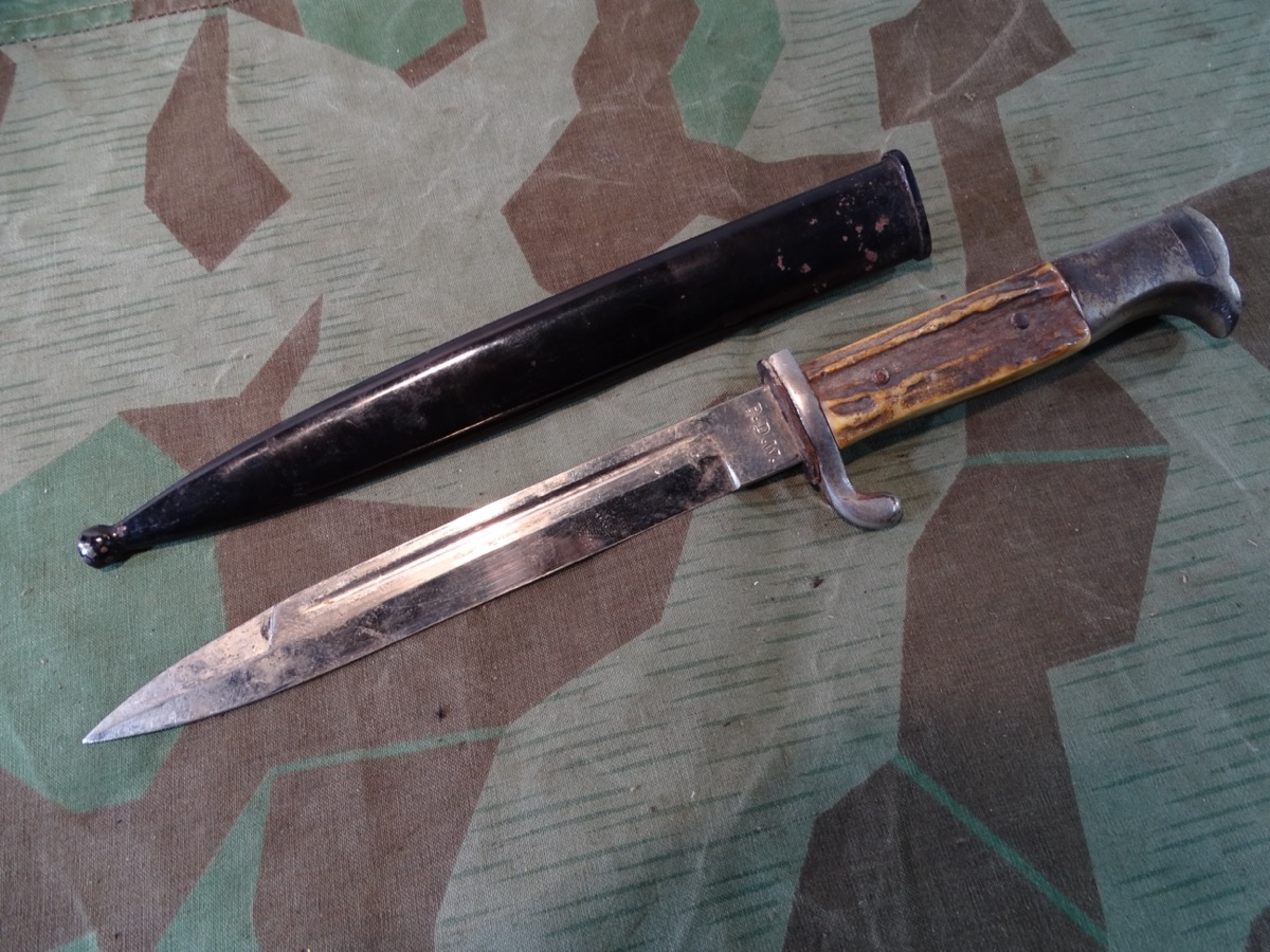 Extra Seitengewehr KS 98 mit Hirschhorn Griffschalen Gebirgsjäger, WKC Solingen. Stempel P.D.W Extra Seitengewehr KS 98 mit Hirschhorn Griffschalen Gebirgsjäger, WKC Solingen. Stempel P.D.W