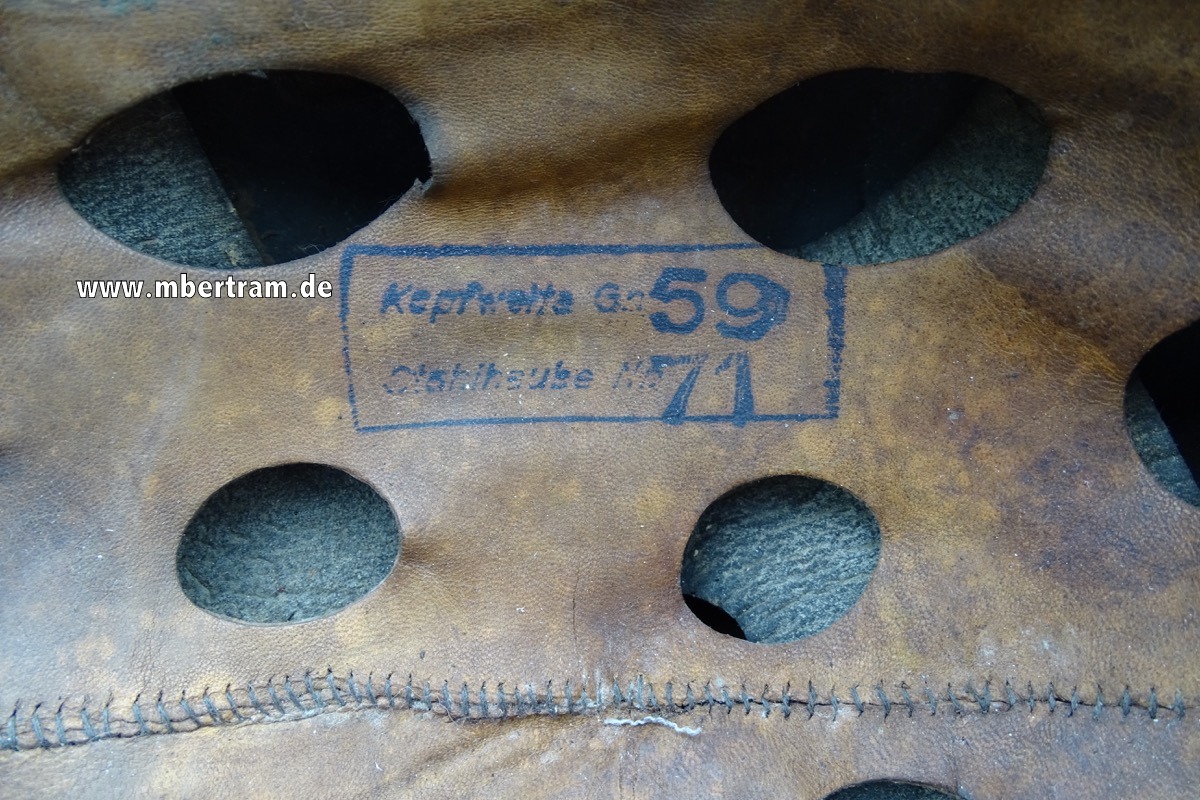 Luftwaffen Fallschirmjäger Helm  M 38, deutsch, 2. WK, Adlerwappen