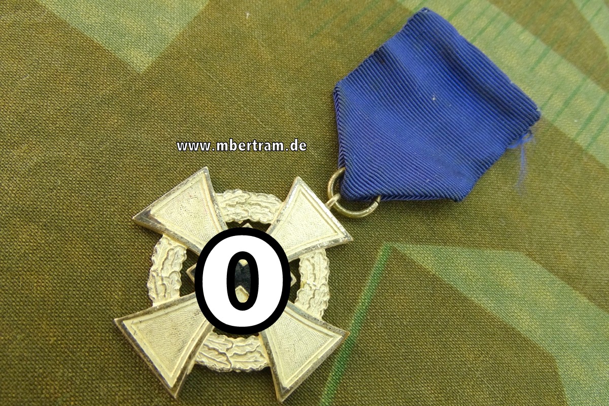 Treudienst-Ehrenzeichen 2. Stufe für 25 Jahre am Band