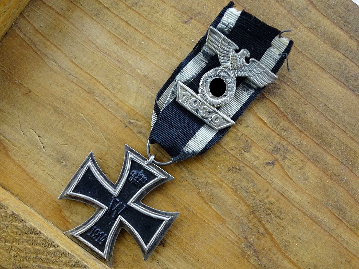 Eisernes Kreuz 2. Klasse 1914, Hst.: SW, mit Wiederholungsspange 1939 , 2 Splinte Eisernes Kreuz 2. Klasse 1914, Hst.: SW, mit Wiederholungsspange 1939 , 2 Splinte
