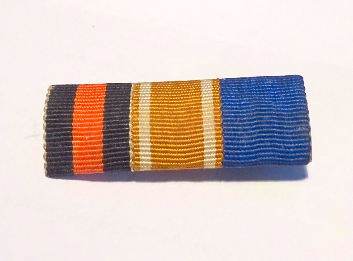 3er Bandspange: WH DA 4 J., Schutzwallabz,. 1.Okt.38 Med.