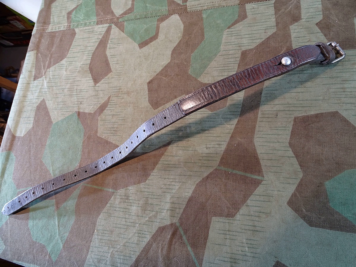 Wehrmacht Doppelpackriemen Herstellercode  "1941", ca. 54,5 cm mit Schnalle