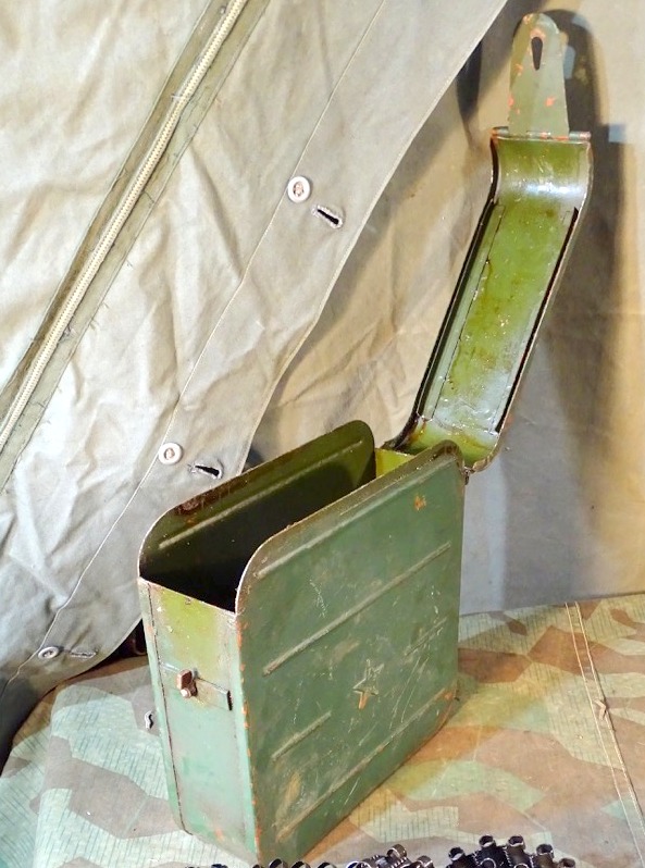 Gurtkasten für das russische MG Maxim M 1910, 2. Weltkrieg (3)