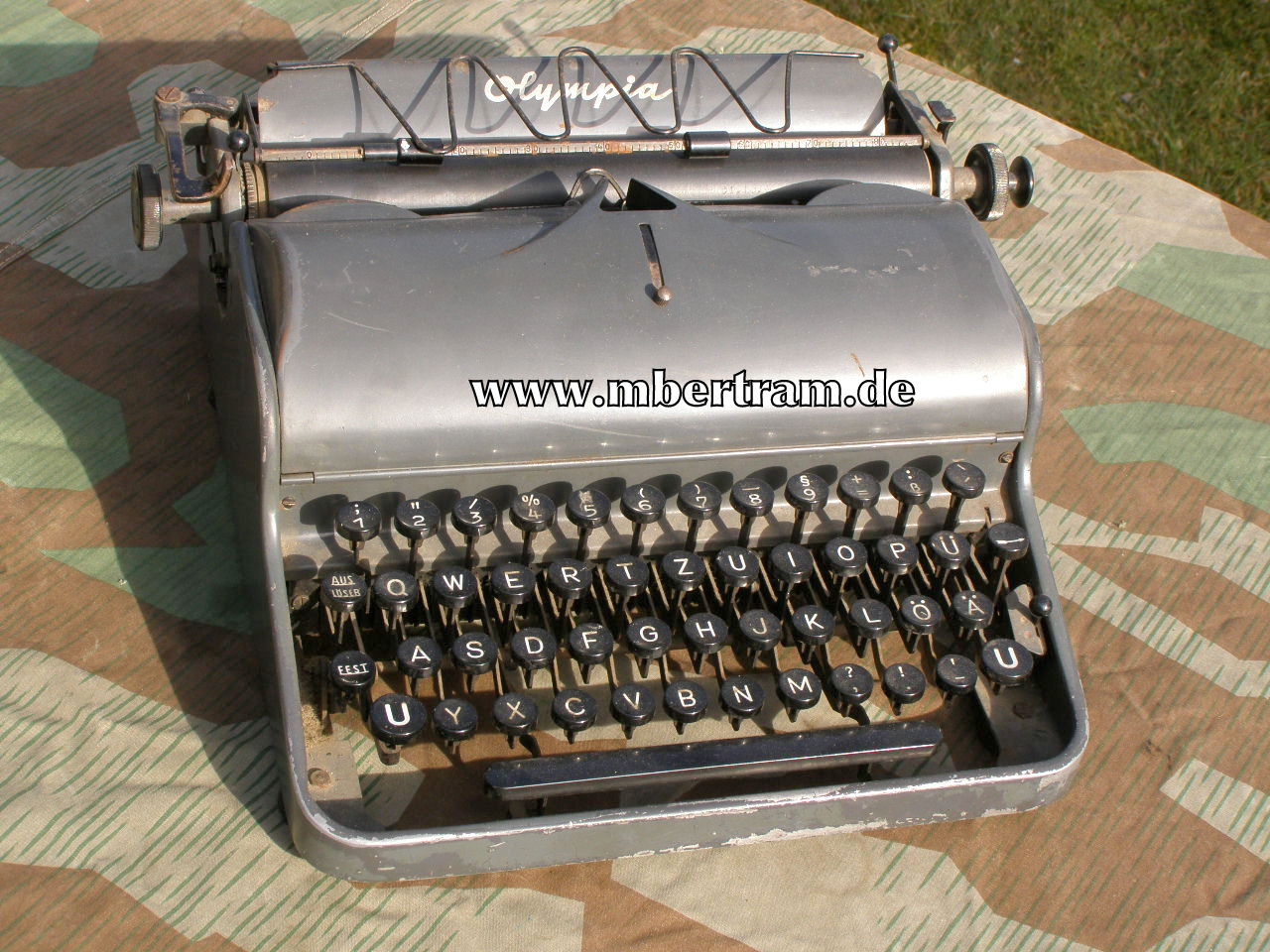 SS-Dienstschreibmaschine , tragbare Ausführung um 1941