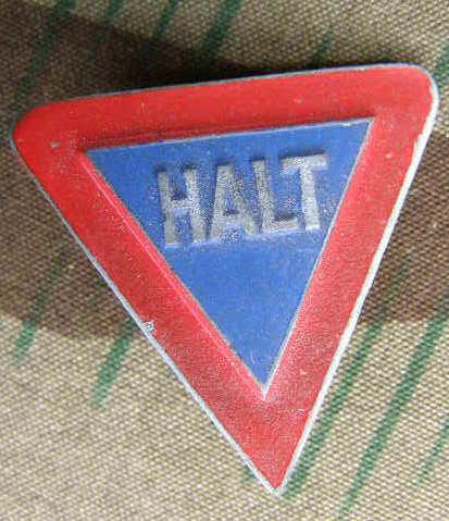 "Halt" VERKEHRSZEICHEN. Februar 1941, WHW, Metallabz.