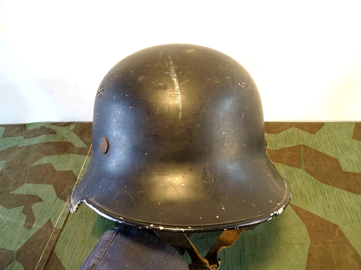 Leichtmetall Feuerwehr Helm 3. Reich mit 2 Repro Kopie Papier Wappen