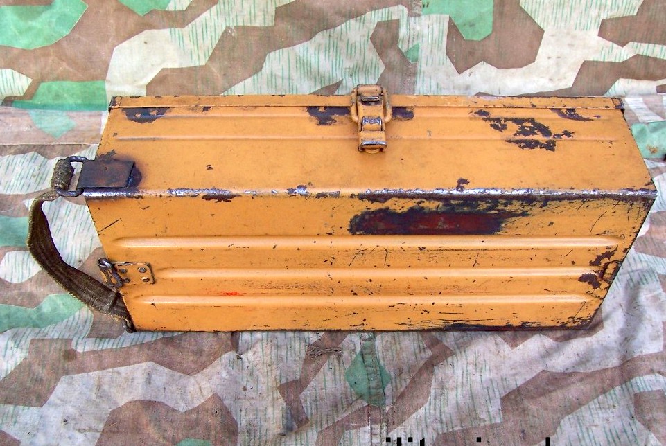 Wehrmacht Fallschirmjäger, Magazinkasten zum FG 42