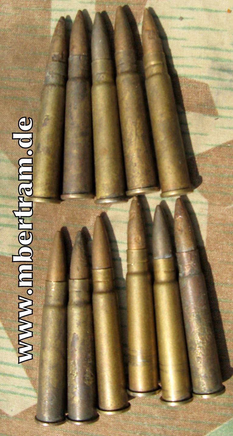 11 Dekopatronen 303 Britisch. Baujahr 1943. Messinghülsen