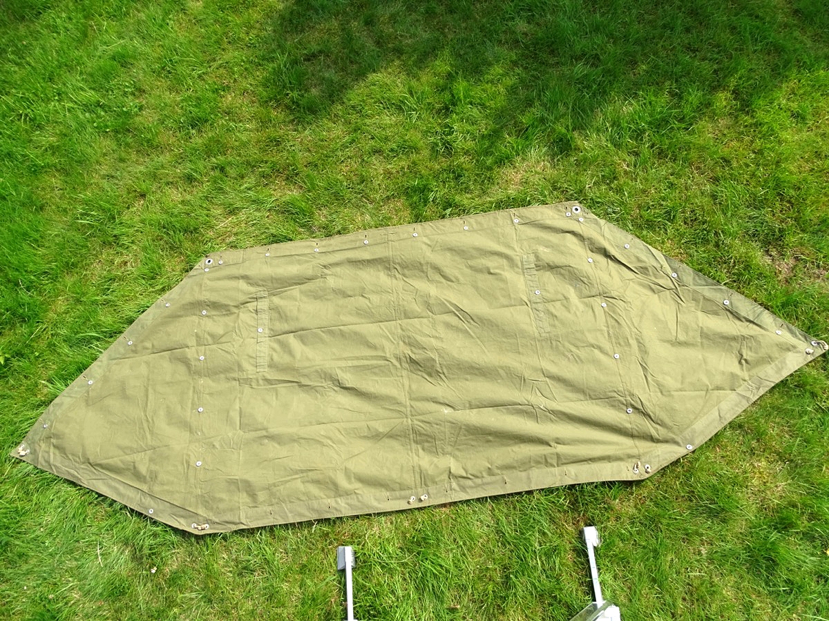 Zeltbahn olive, einfarbig, frühe Bundeswehr ? Ungestempelt, guter Zustand (14)