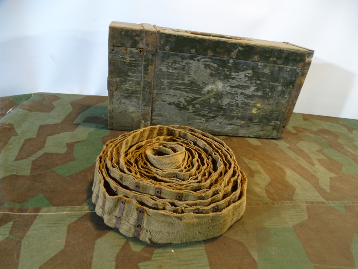 Holz Patronenkasten / Gurtkasten  MG 08 mit Stoffgurt,  1. Weltkrieg