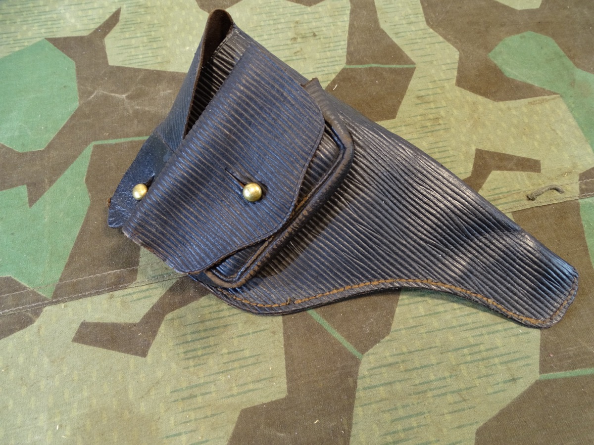 Tasche/ Holster M/85 für Reichsrevolver Bauart M 1885, späte Fertigung um 1916 in dünnerem Leder