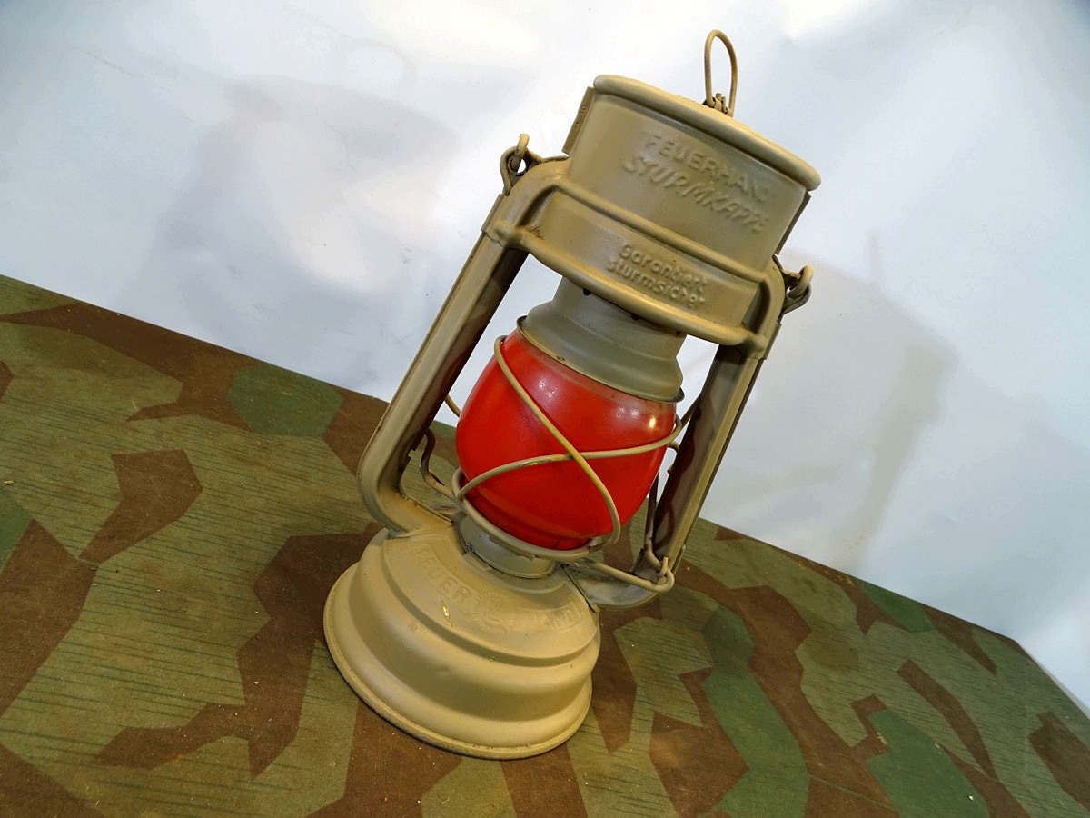 Lehmgelbe Feuerhand 276 Baby  " Sturmkappe " Petroleumlampe