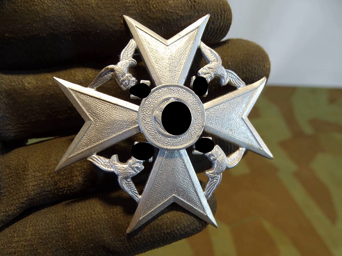 Replik:  Spanienkreuz in Silber mit Herstellermarke L / 22