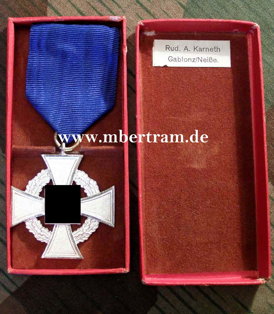 TREUDIENST- EHRENZEICHEN 25 JAHRE, IN SILBER, ETUI