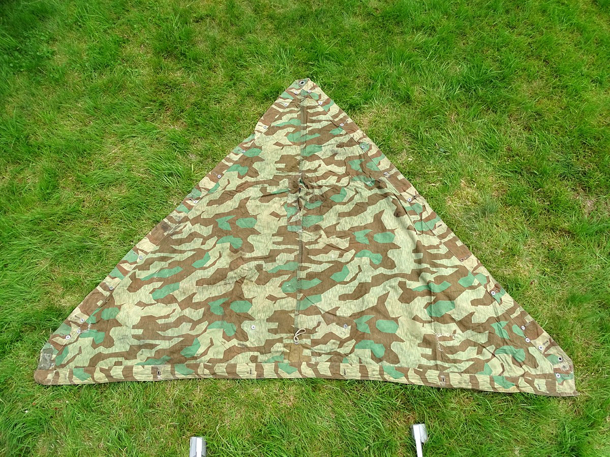Dreieckszeltbahn Wehrmacht, sehr farbfrisches Splitter Tarnmuster  (13)