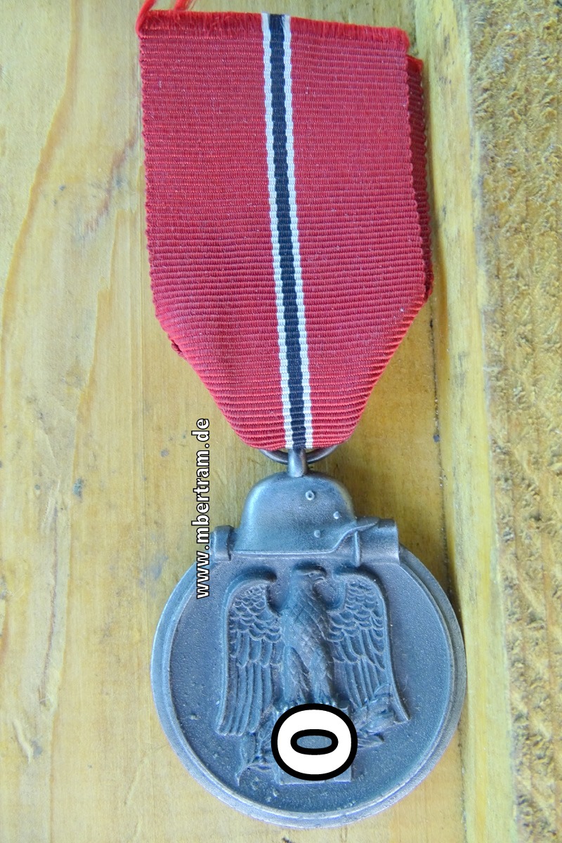 Medaille Winterschlacht im Osten,  Feinzink, am Band ohne Hersteller