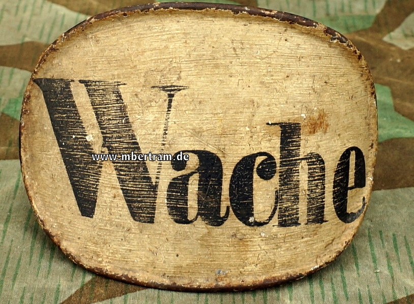 Erster Weltkrieg Hinweisschild "Wache" zum Umschnallen auf Arm.