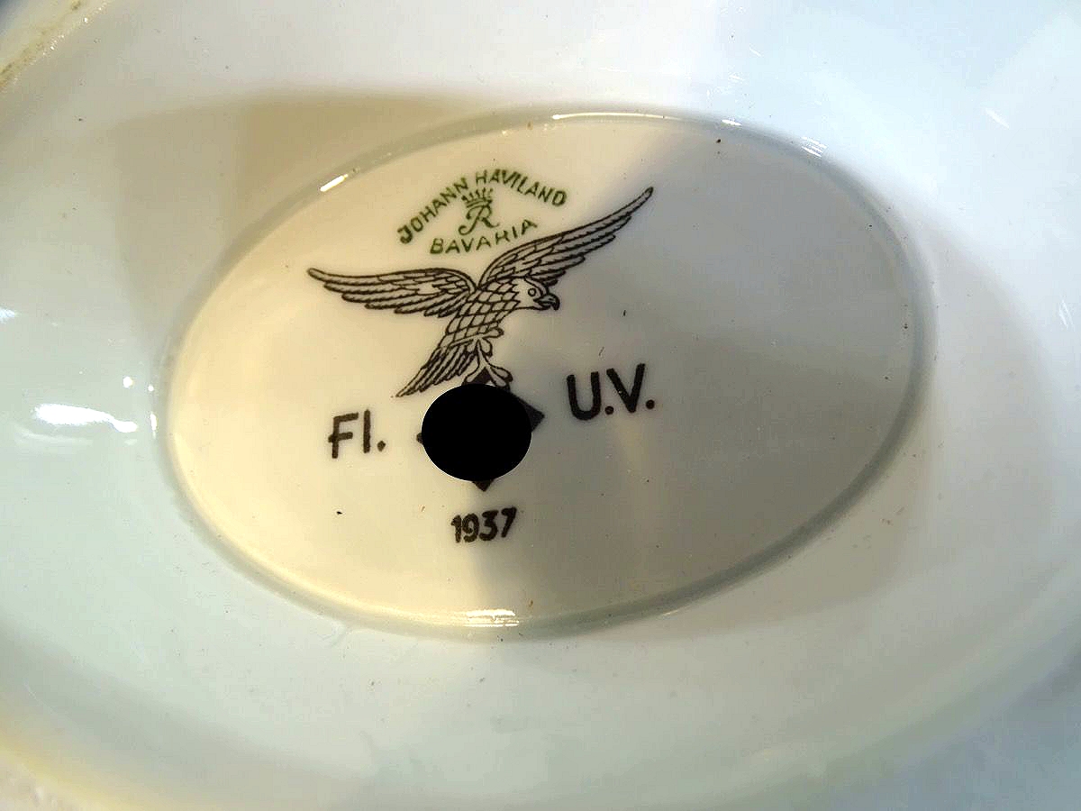 Luftwaffen Porzellan Soßiere: "Luftwaffen Hoheitsadler / HK, FL.U.V. Johann Haviland Bavaria 1937"