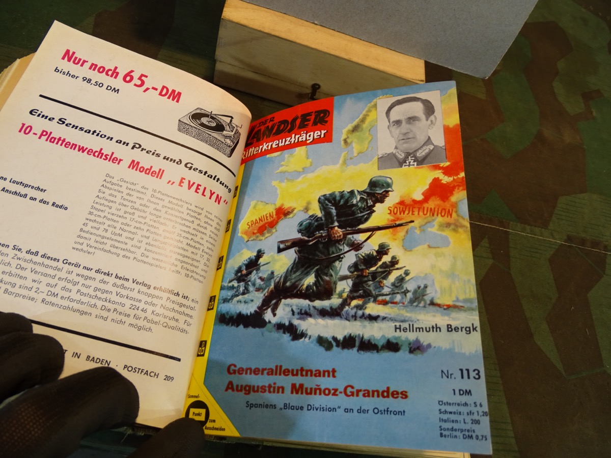Gebundenes Buch mit Landser Sonderbänden und Ritterkreuzträger Bänden Gebundenes Buch mit Landser Sonderbänden und Ritterkreuzträger Bänden