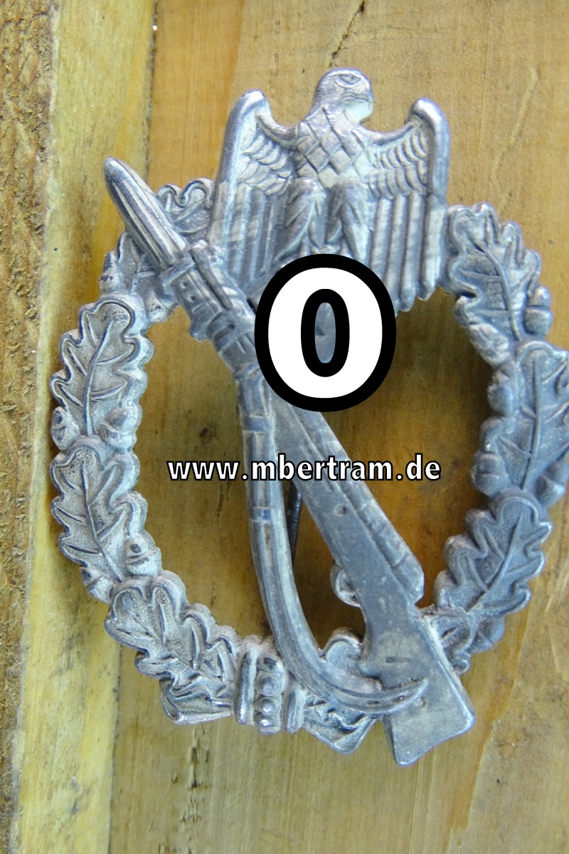 Infanteriesturmabzeichen in Silber, Feinzink versilbert, Hersteller " RSS"