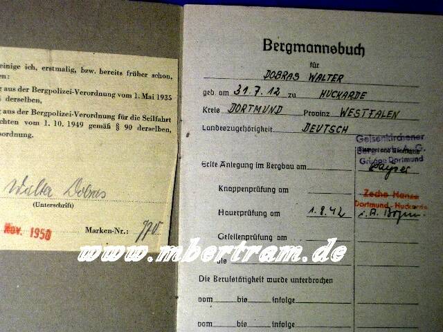 Dokumente: Arb.buch, Militärpass 1WK, Wehrpass 2.WK