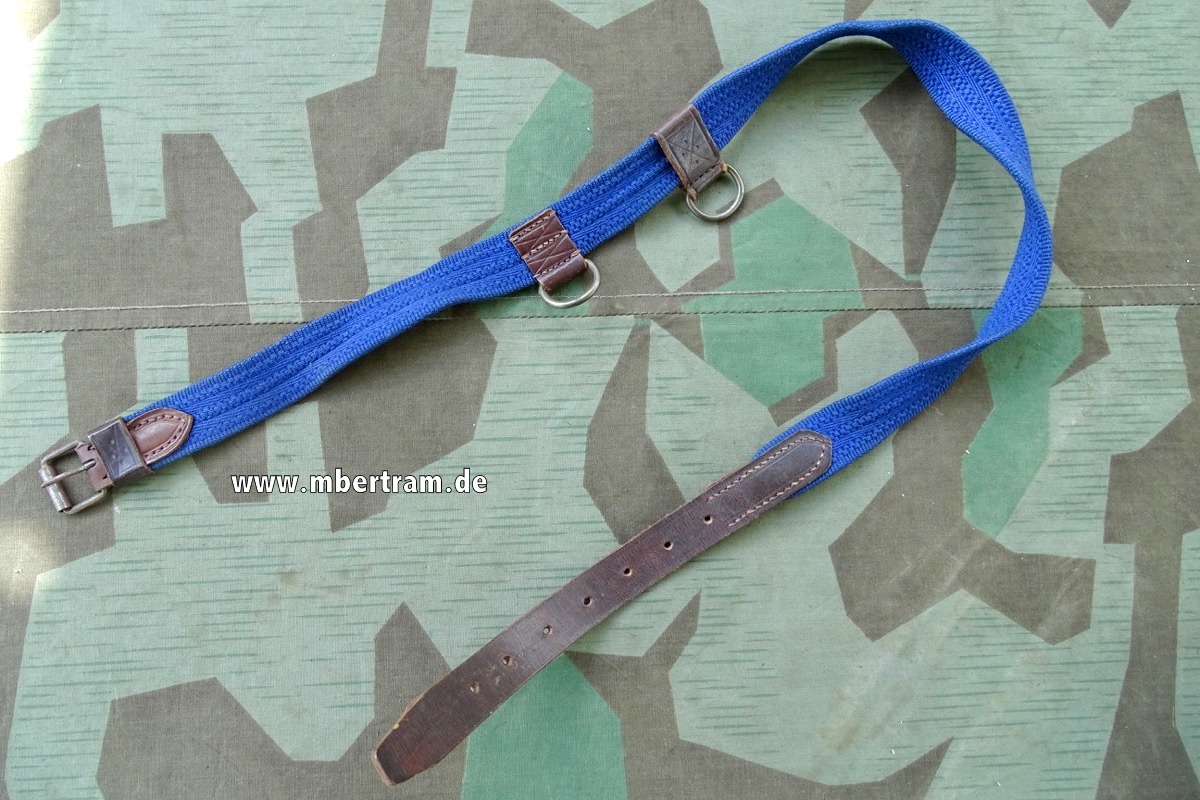 Kriegsmarine Dolch Unterschnallriemen, blauer Webriemen mit 2 Eisenschlaufen