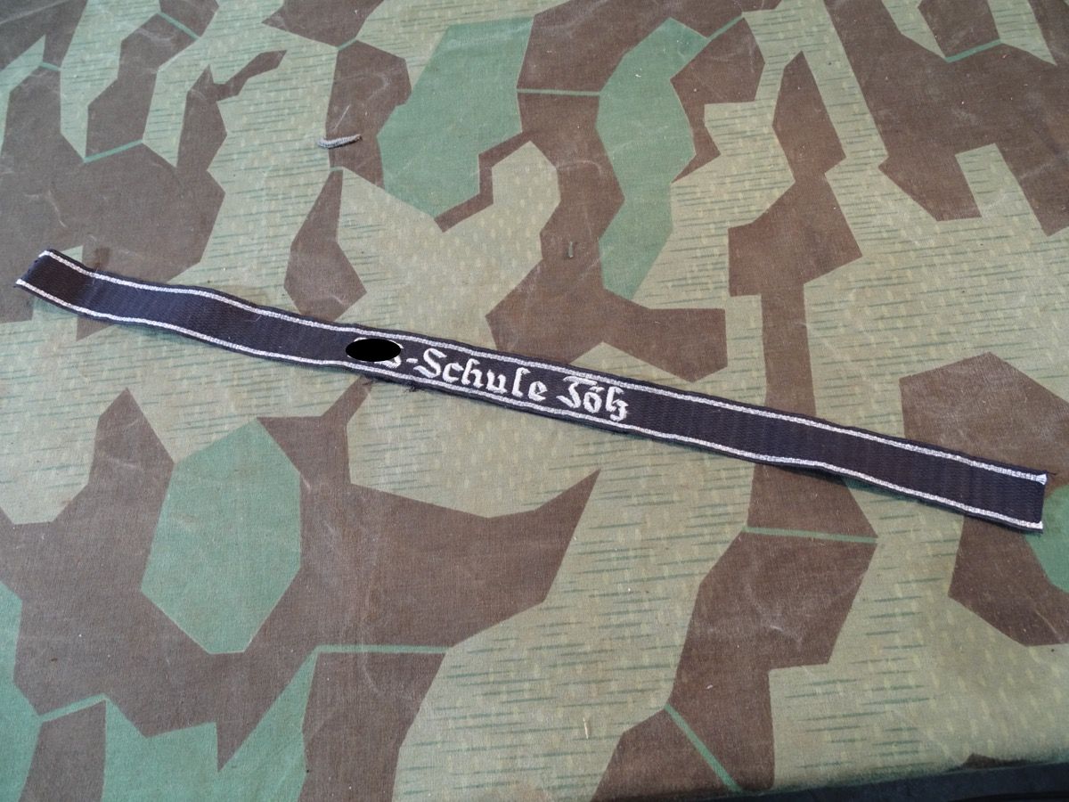 Replik:  Ärmelband Offizier SS Schule Tölz, gestickte RZM Version