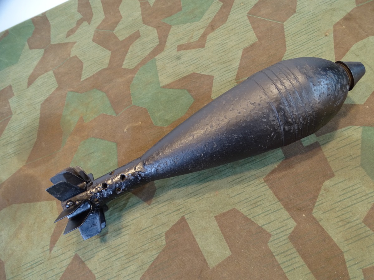 Wehrmacht  8 cm Deko Werfer Granate 2. Weltkrieg, Flügel erneuert