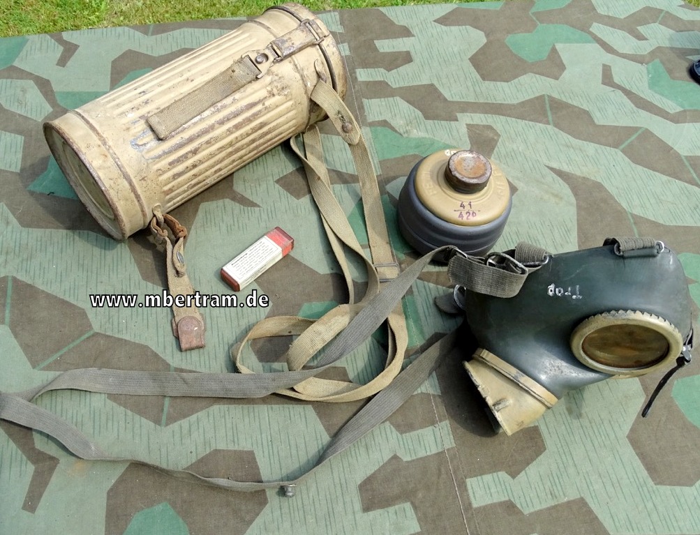 WH Gasmaske M 38, Dose, Riemen, Filter, Losantin zusammengehörig 1941 Tropen