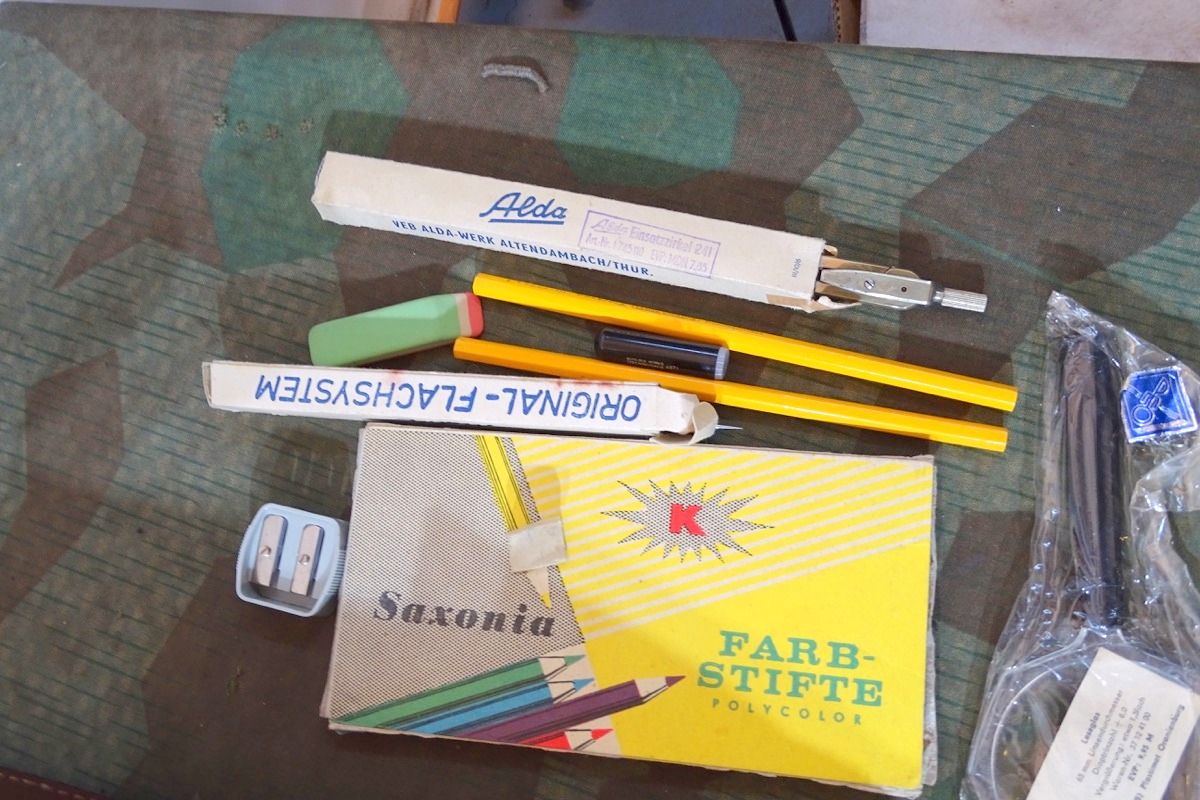 20305-9 DDR NVA Ledertasche Artillerie-Kommandeursbesteck mit Inhalt