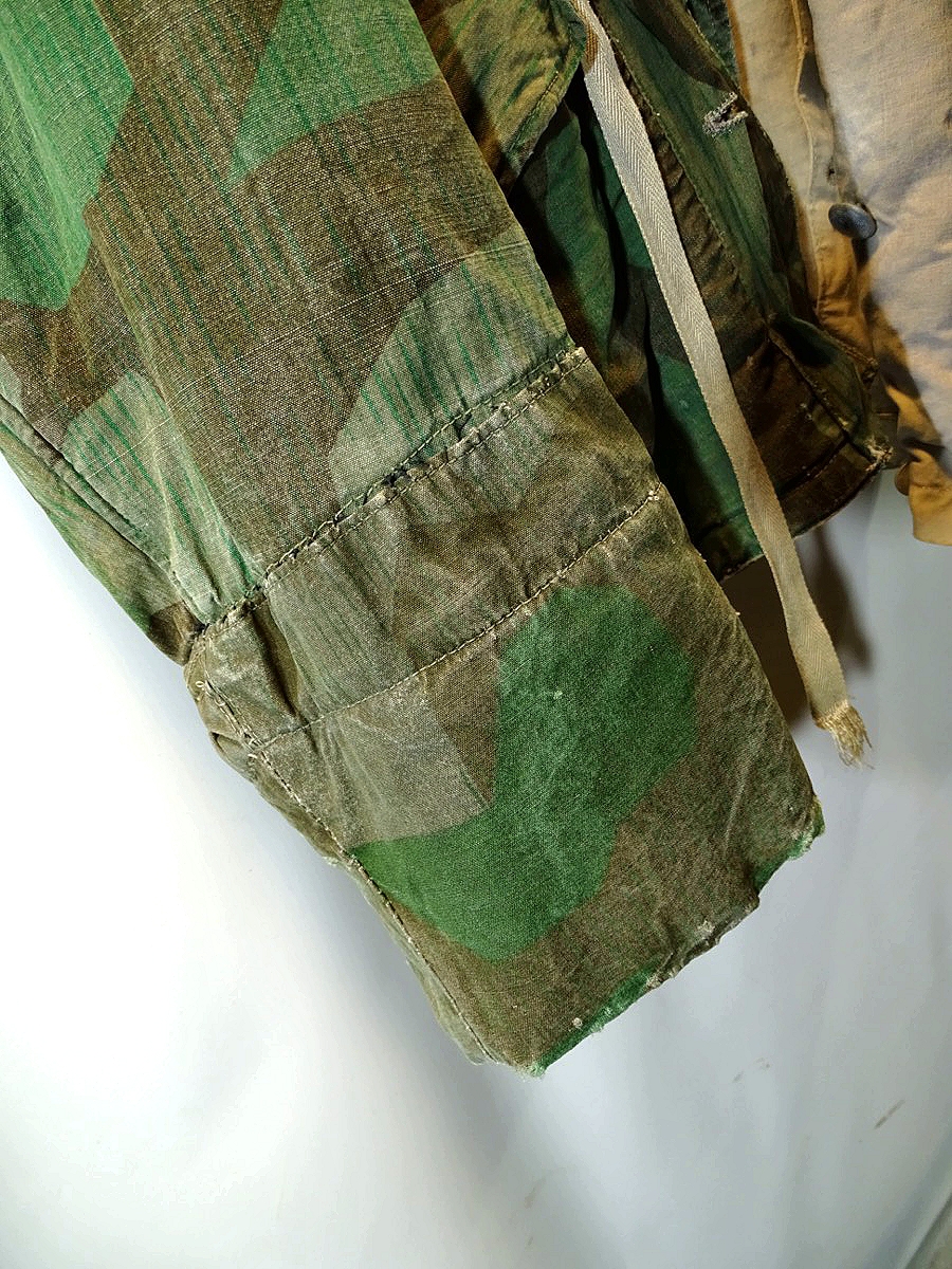 20950-3 Wehrmacht wendbare Wintertarnjacke, Splittertarn auf weiß, getragenes, ungereinigtes Stück