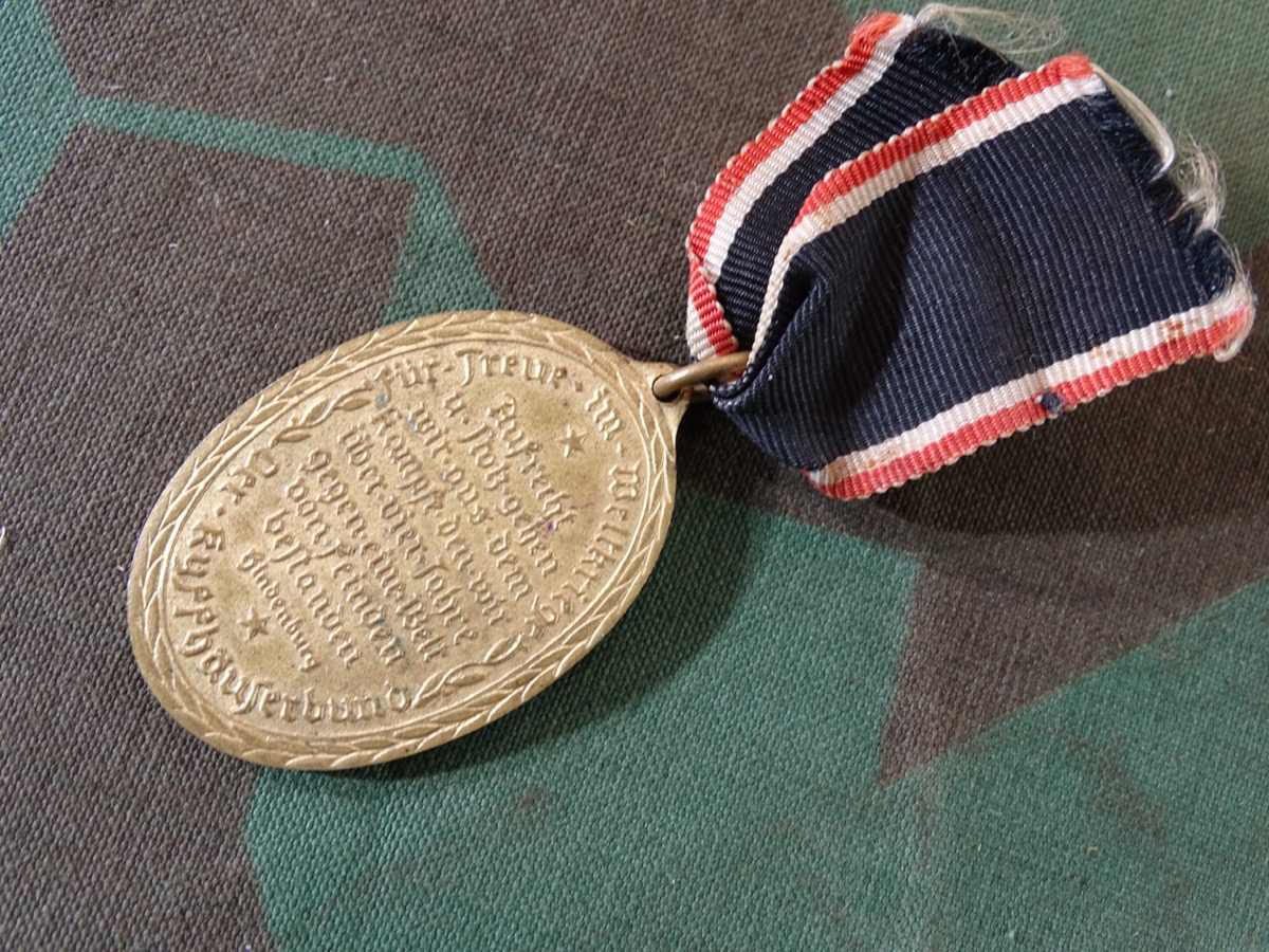 KRIEGSDENKMÜNZE 1914-18  ( KYFFHÄÜSERMEDAILLE) DES DEUTSCHEN REICHSKRIEGERBUNDES  AM BAND