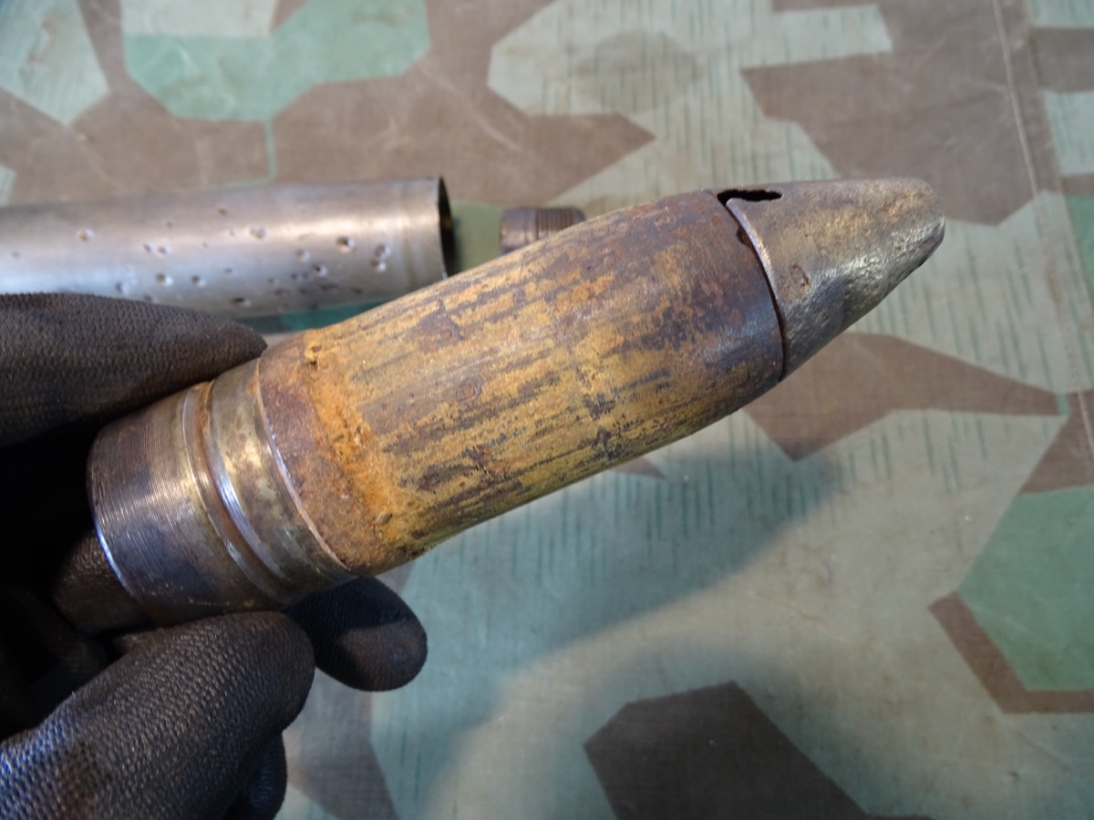 3,7 cm Flak Deko Spreng Patrone, Eisenhülse, Geschoss mit Resten v. Originalfarbe, Leuchtspurhülse