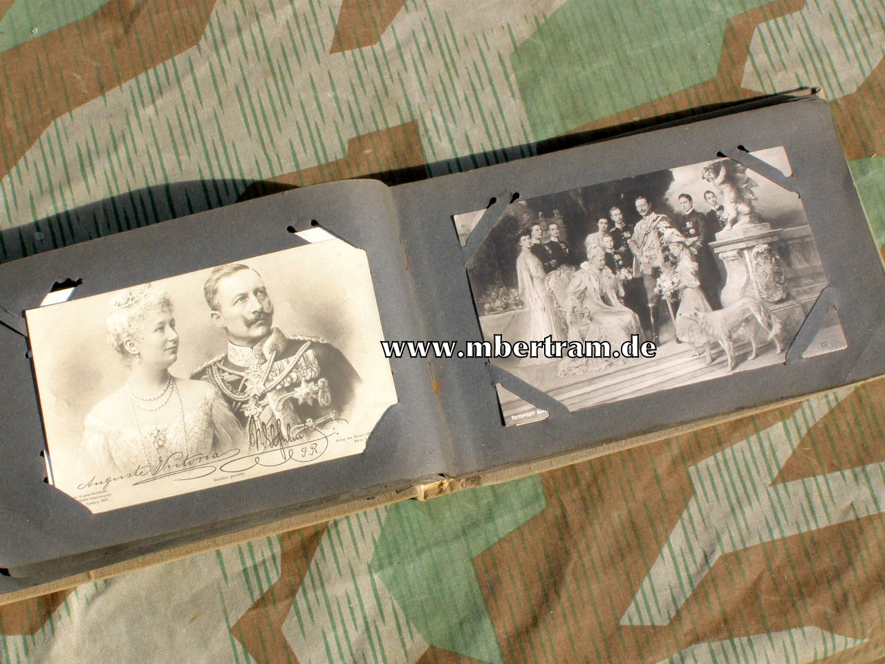 12432-19 Postkarten Fotoalbum, Portraits Kaiser u. Familie, 49 Karten