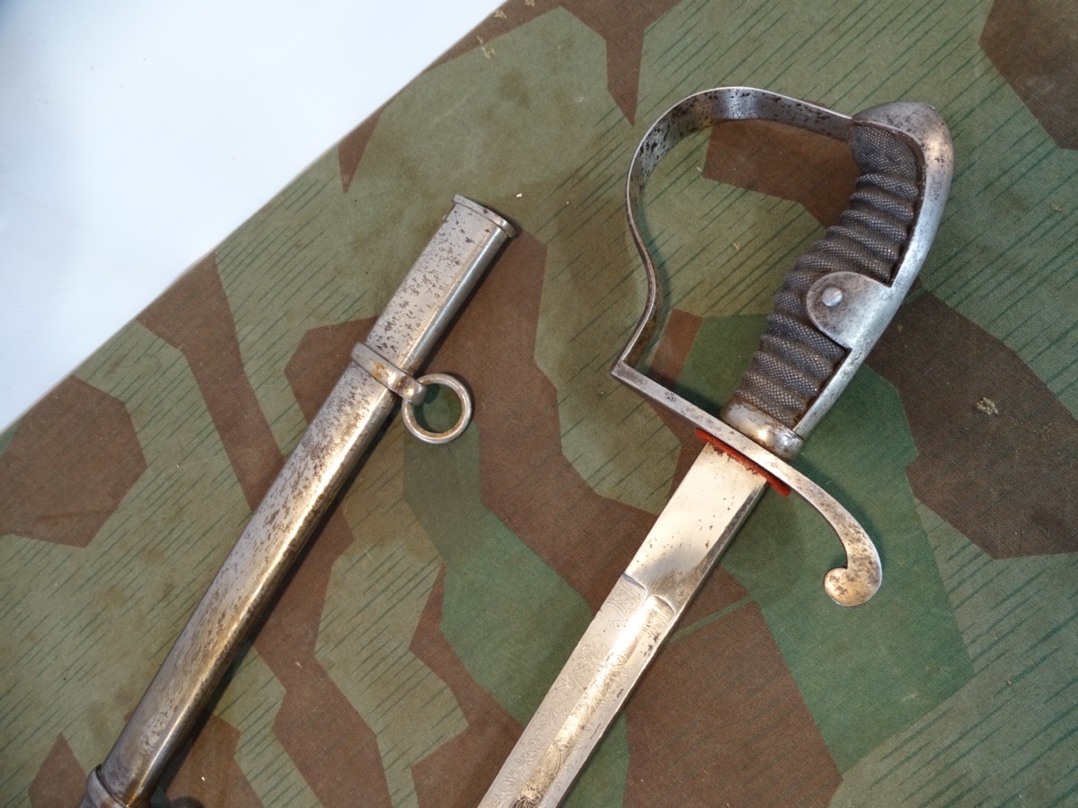 Früher (Ulanen ?) oder Artillerie Säbel, 2 Scheidenringe. Mit Ätzung 1891-94 Früher (Ulanen ?) oder Artillerie Säbel, 2 Scheidenringe. Mit Ätzung 1891-94