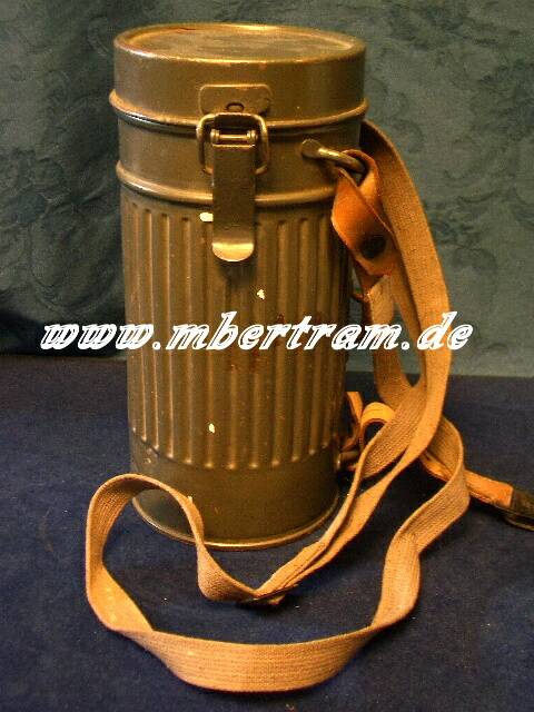 FRÜHE GASMASKE 1935, BLECHDOSE, HOHER DECKEL .