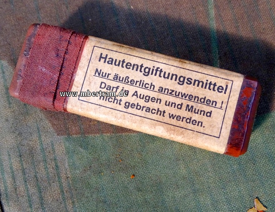 Wehrmacht Gas-Hautentgiftungsmittel Losantin, von 1939, roter Ring
