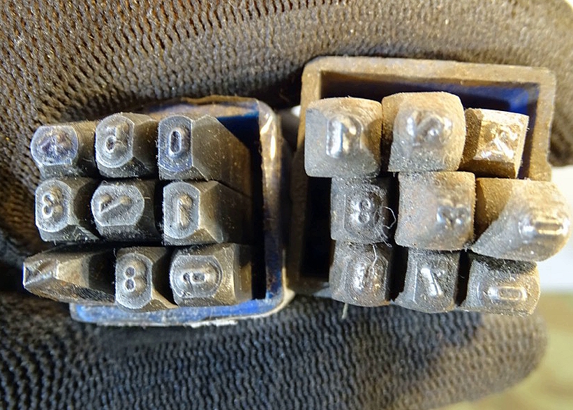 20524-1 18 Schlagzahlen zur Restaurierung von Fahrzeugen, Waffen und Ausrüstung, 3mm