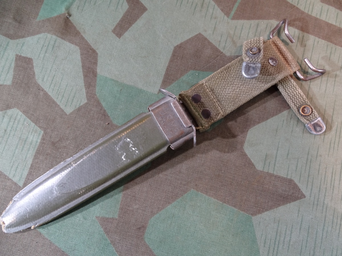 US Army Bajonett Scheide vom Typ M8 Scabbard, Hersteller B.M.CO