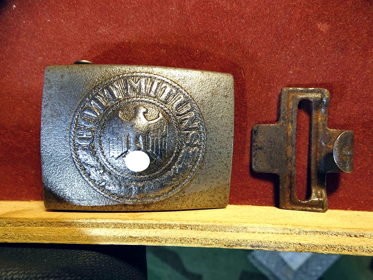 Durchgeprägtes Kasten Koppelschloss Wehrmacht Heer Manschaften, frühes Fundstück
